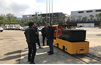 浙江客戶來(lái)廠驗(yàn)貨，參觀湘潭鋰電池電機(jī)車運(yùn)行測(cè)試